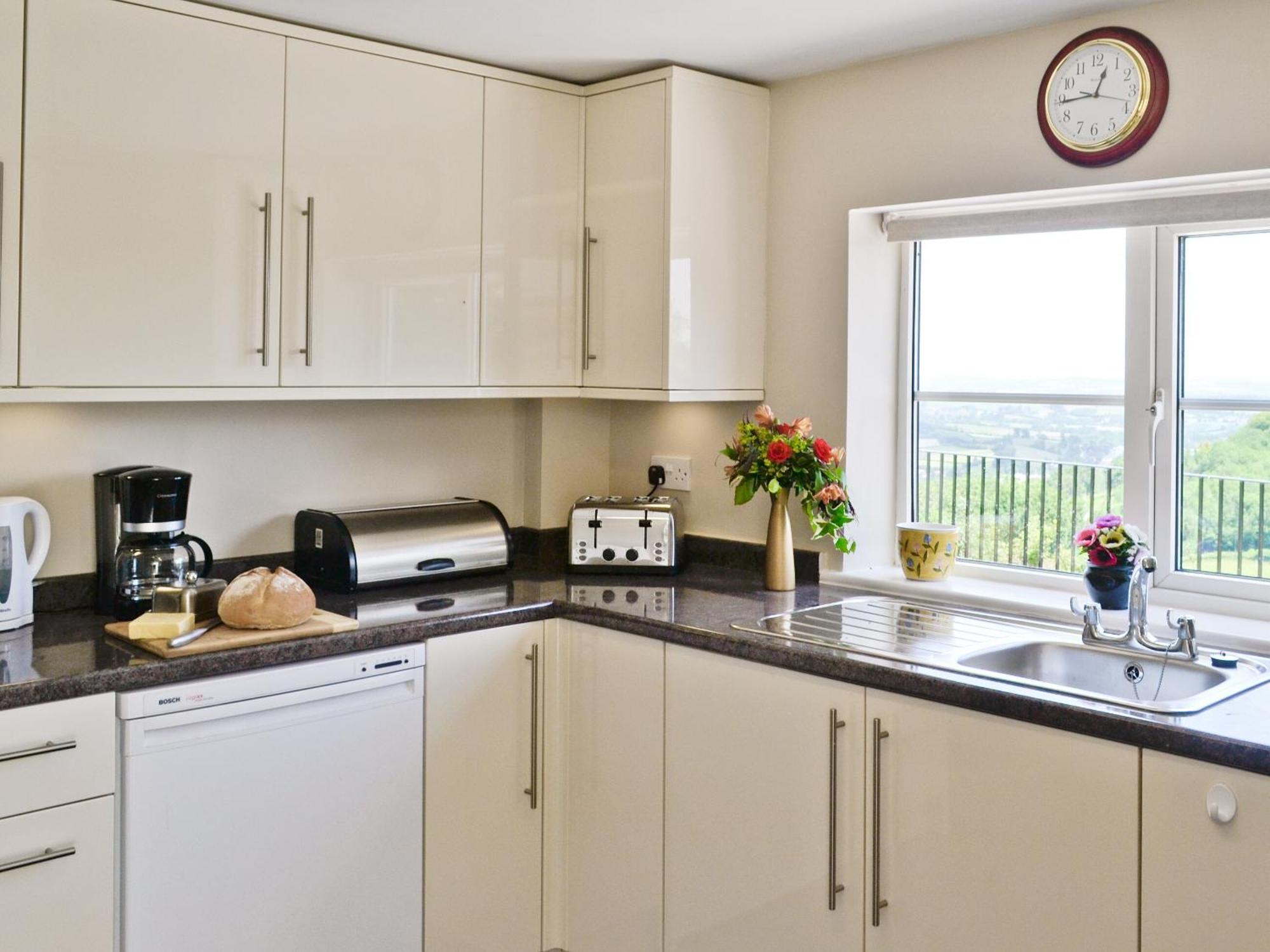 Thornhill Villa Whitchurch  Exteriör bild