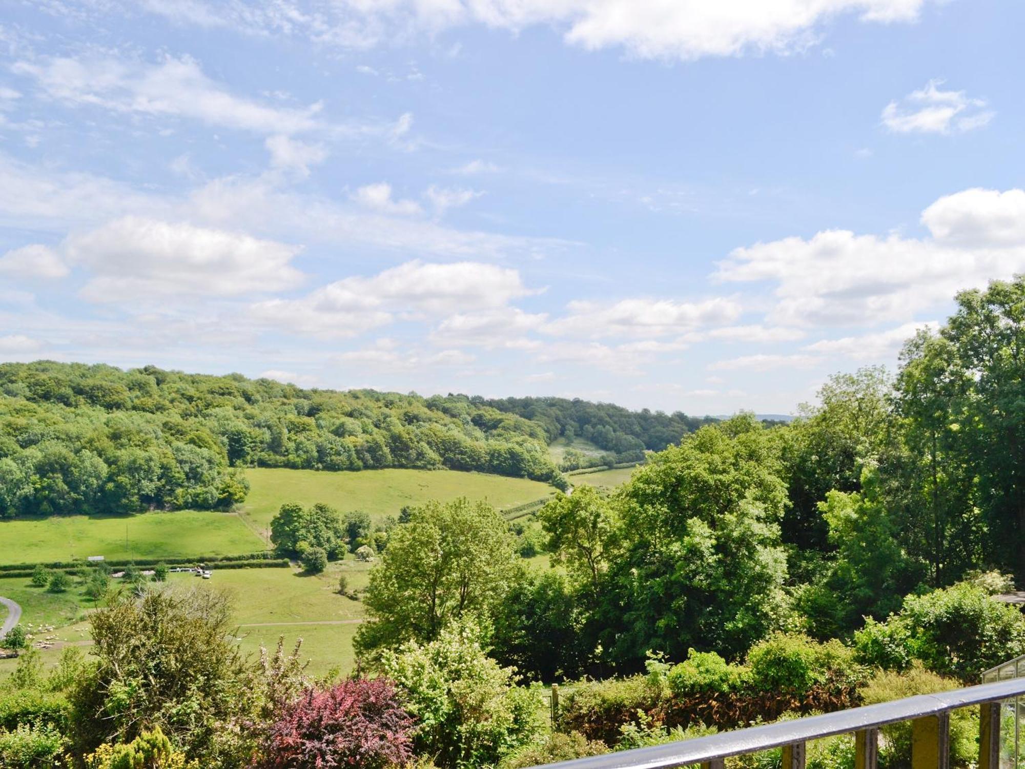 Thornhill Villa Whitchurch  Exteriör bild